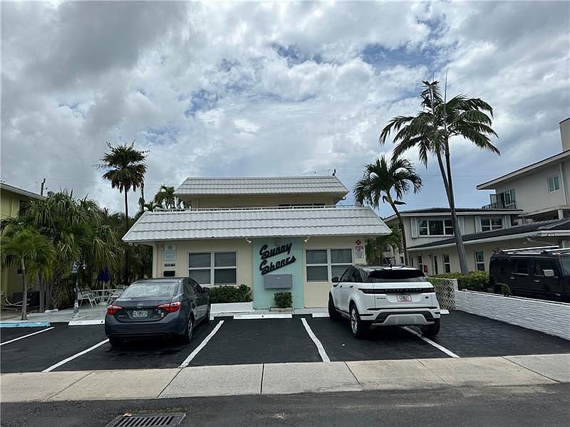 1st image of 4213 El Mar Dr #3