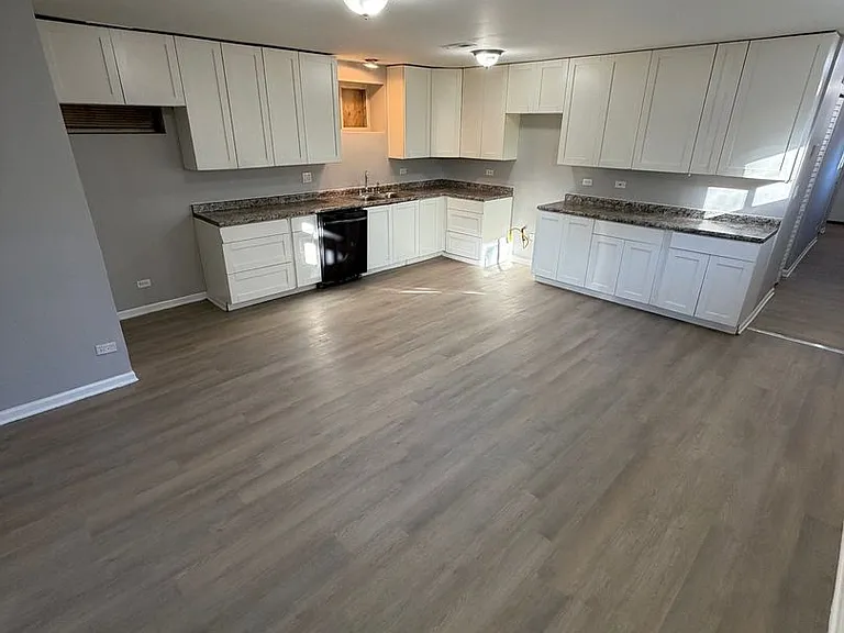 7808 S Greenwood Ave #1 — Photo 6