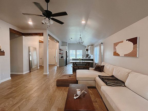 5th image of 4215 W Willow Run