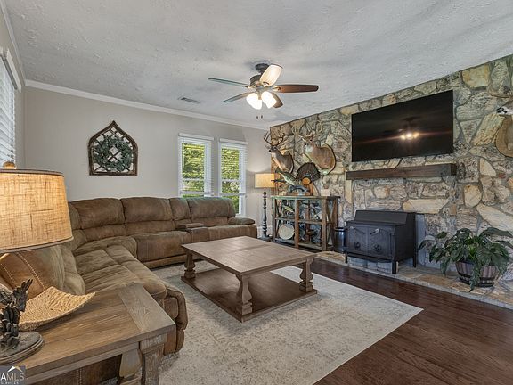 5th image of 1324 Wagers Mill Rd