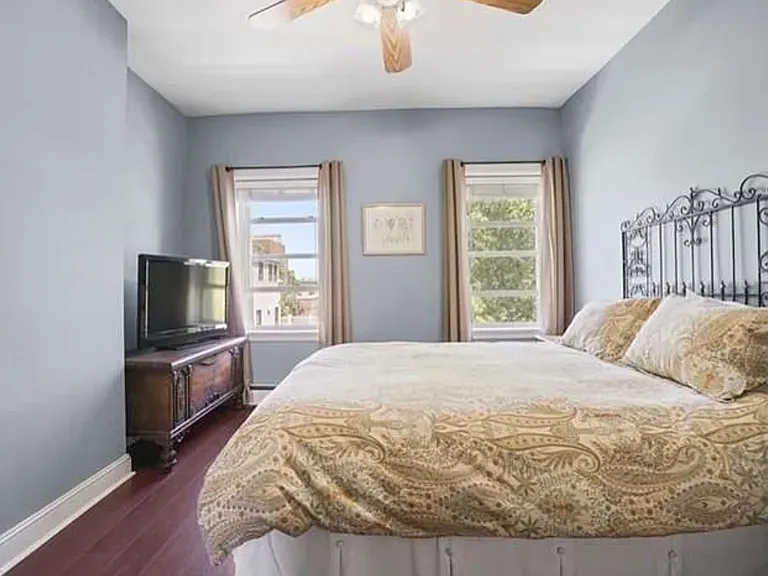 104 Elm St #2 — Photo 10