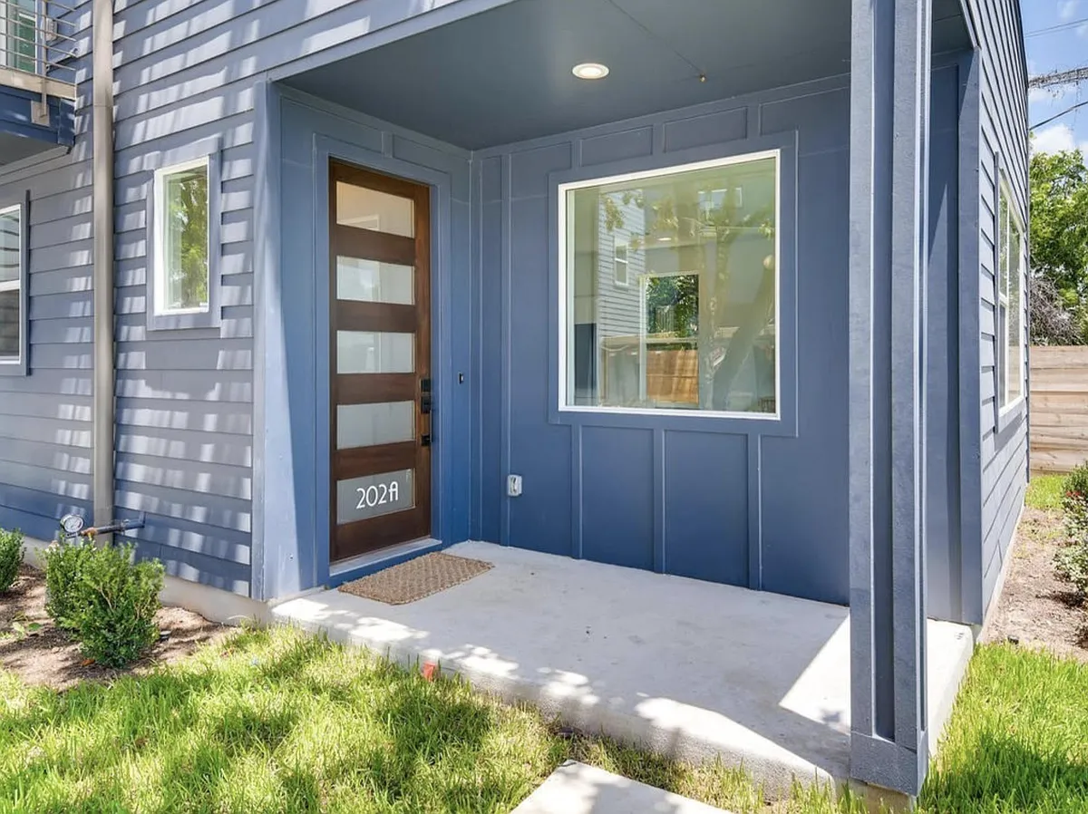 Building Photo - 202 Montopolis Dr