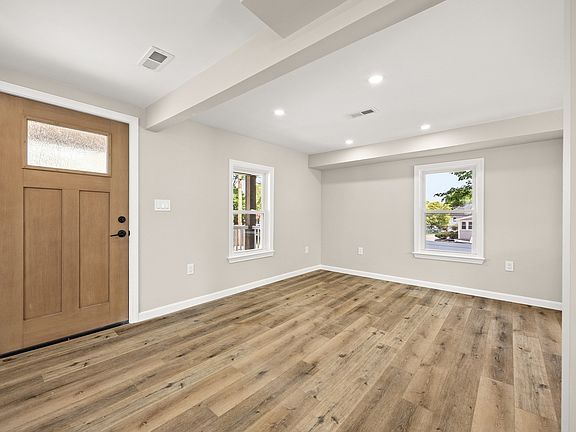 3rd image of 7 Somerville Ave