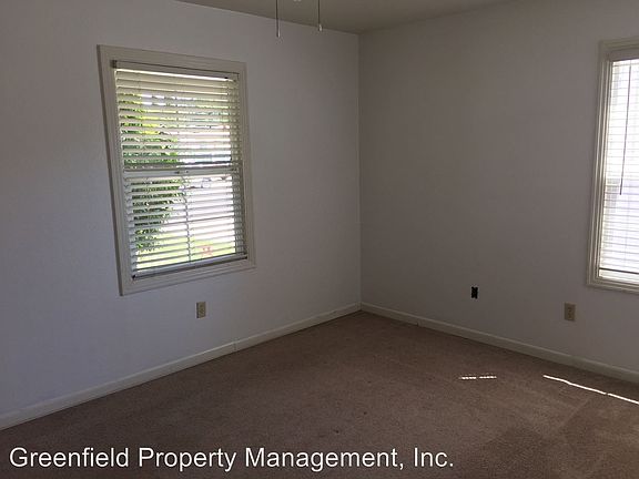 5th image of 542 Palm Ave