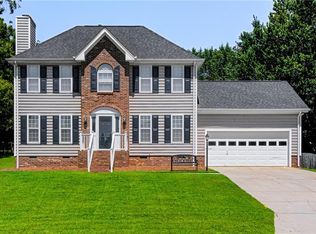1528 Ballard Ct, Kernersville, NC 27284