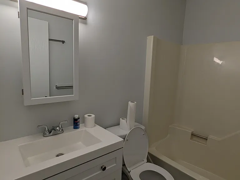 410 N State St #L3 — Photo 14