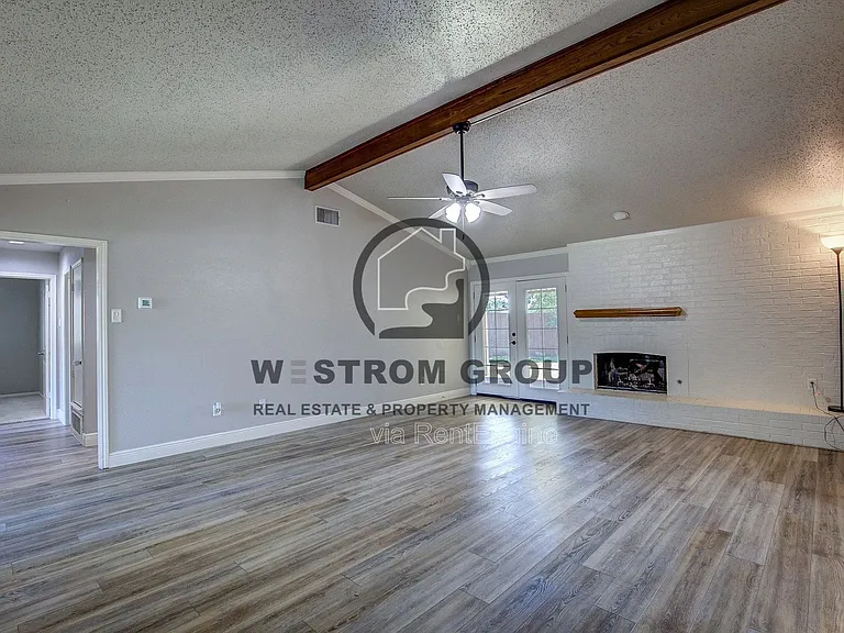 1642 Belltower Dr — Photo 7