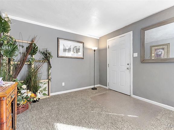 5th image of 8301 Elmore Ave