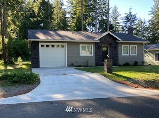 10204 Matthews Ave, Anderson Island, WA 98303