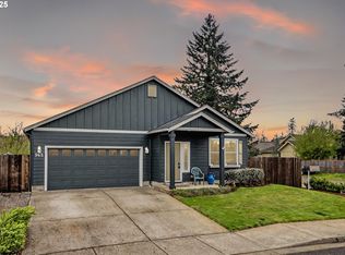 965 S 1st St, Cottage Grove, OR 97424
