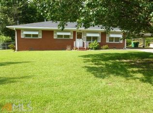 752 Pineridge Dr, Forest Park, GA 30297