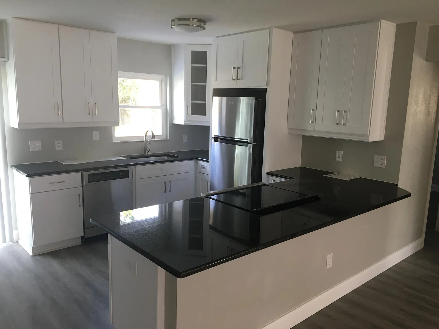 3 bed, 1500 sqft, $2,595 — Photo 2