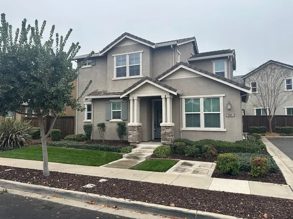 5617 Antique Rose Way, Riverbank, CA 95367