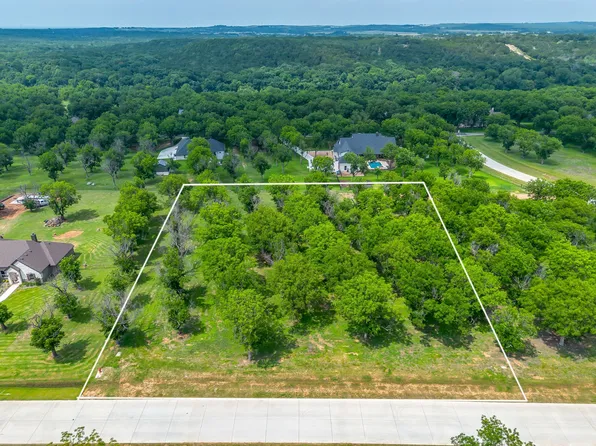 2184 E Landings Rd N, Granbury, TX 76049