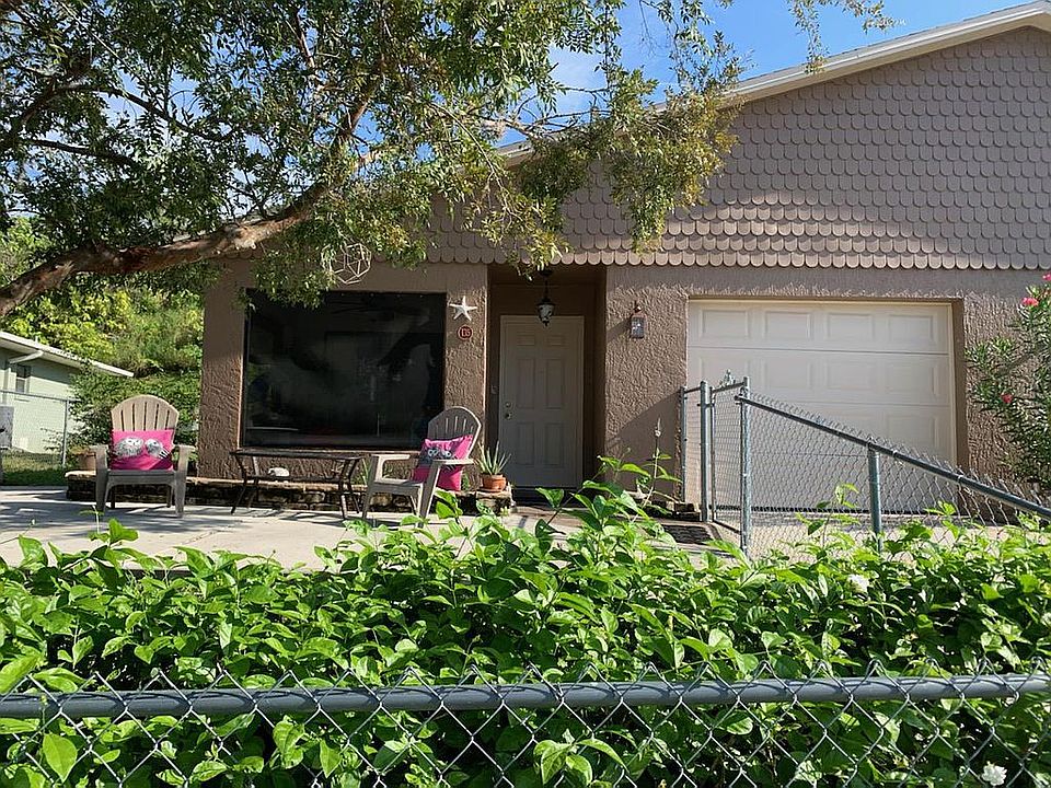 1st image of 135 Sunnyside Dr