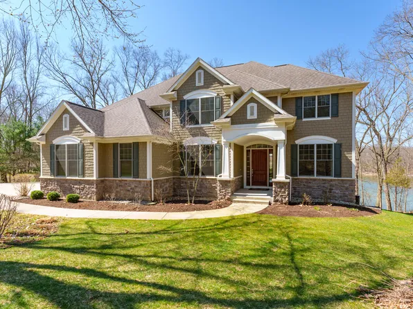 6433 E Bay Ln, Richland, MI 49083