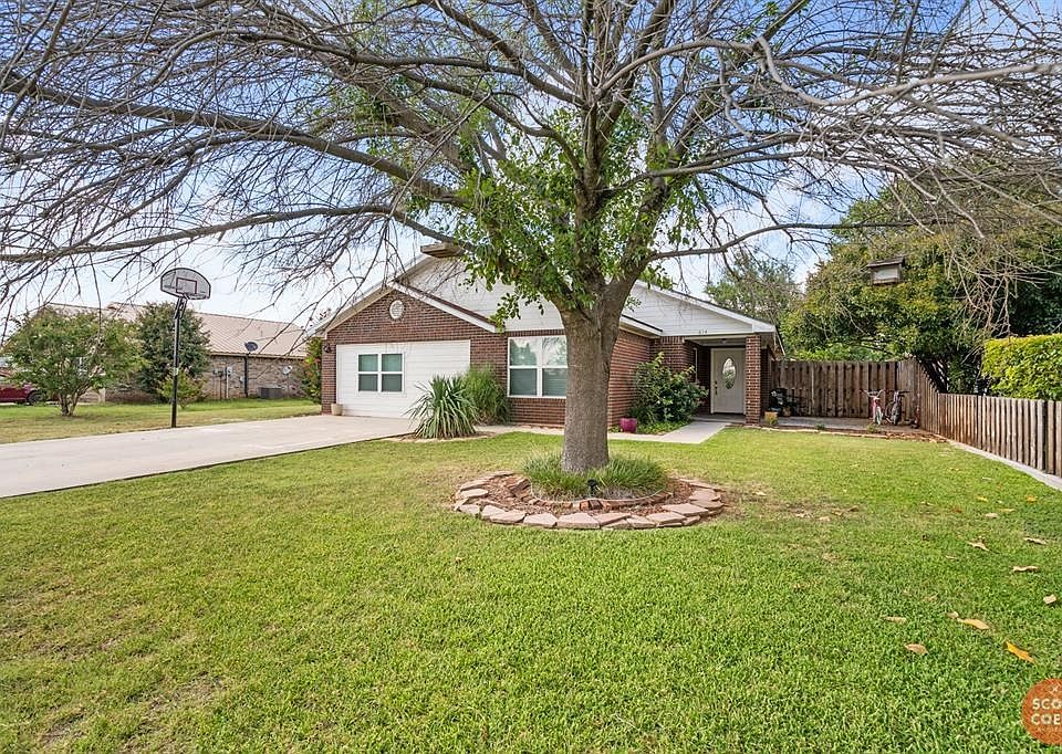 1st image of 614 Longhorn Dr
