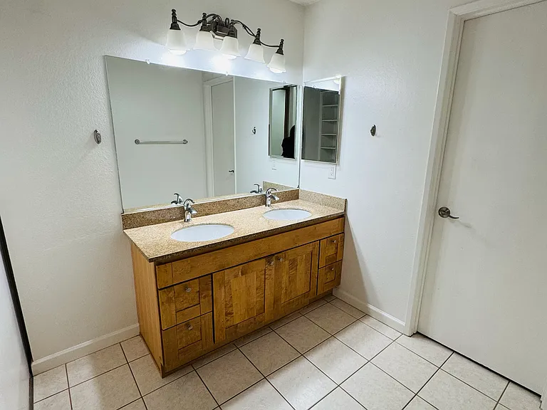 4831 Touchstone Ter — Photo 15