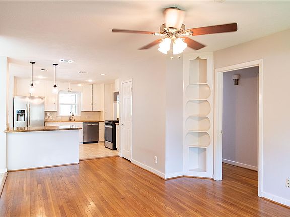 2nd image of 3314 Rochdale St