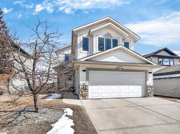 44 SW Bow Ridge Dr, Cochrane, AB T4C 1V5