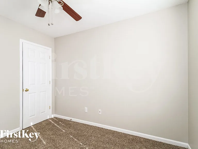 2487 Somerset Place Dr — Photo 11