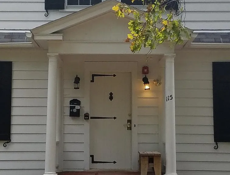 115 Llenroc Ct — Photo 1