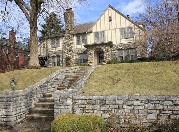 2nd image of 1809 Fairway Dr