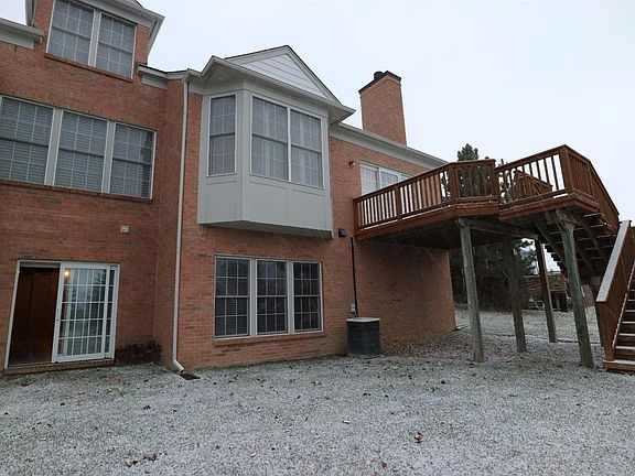 2nd image of 17018 Sycamore Ct