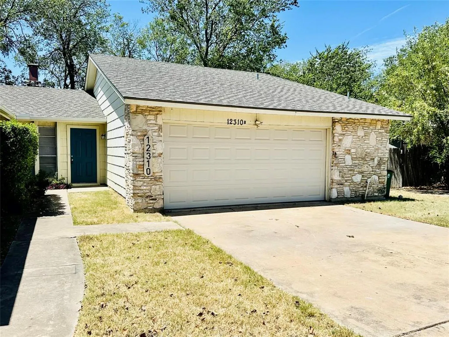 3 bed, 2.0 bath, 1310 sqft, $1,875 — Photo 1