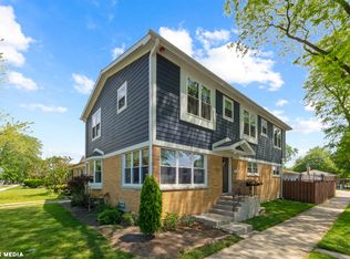 8301 Hamlin Ave, Skokie, IL 60076