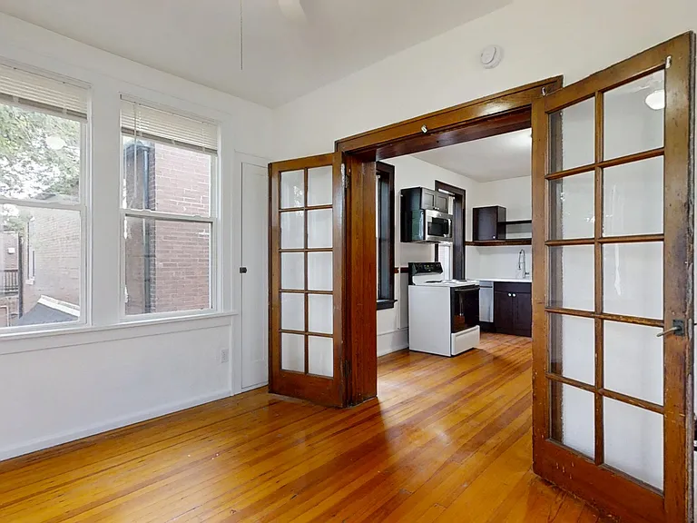 3704 Fairview Ave #2W — Photo 25