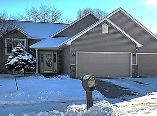 920 Plymouth Ln NW, Rochester, MN 55901