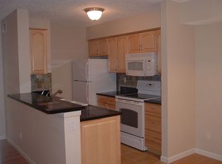 2050 Hunters Glen Dr #611, Dunedin, FL 34698