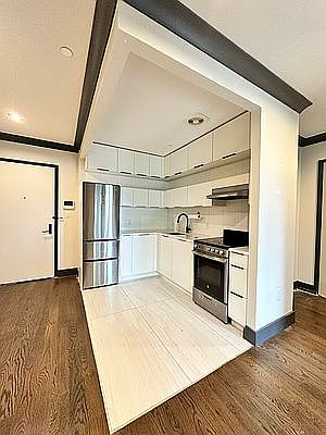 3rd image of 1078 Bergen St #4G