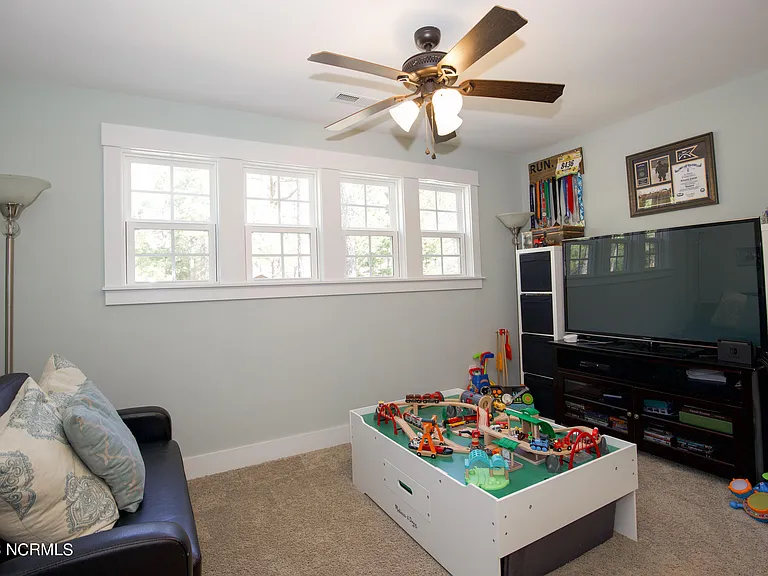 120 Lake Hills Rd — Photo 46