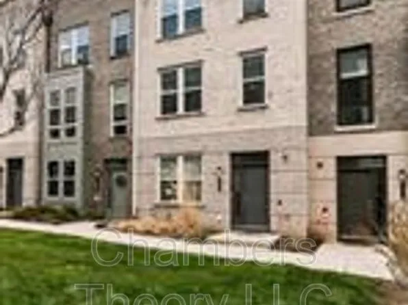 13372 Sherwood Park Ln, Herndon, VA 20171