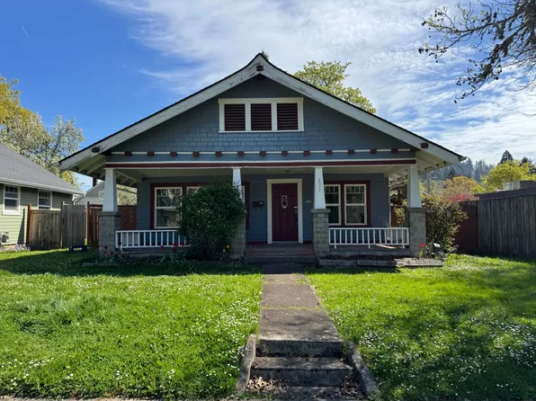 2077 Onyx St, Eugene, OR 97403