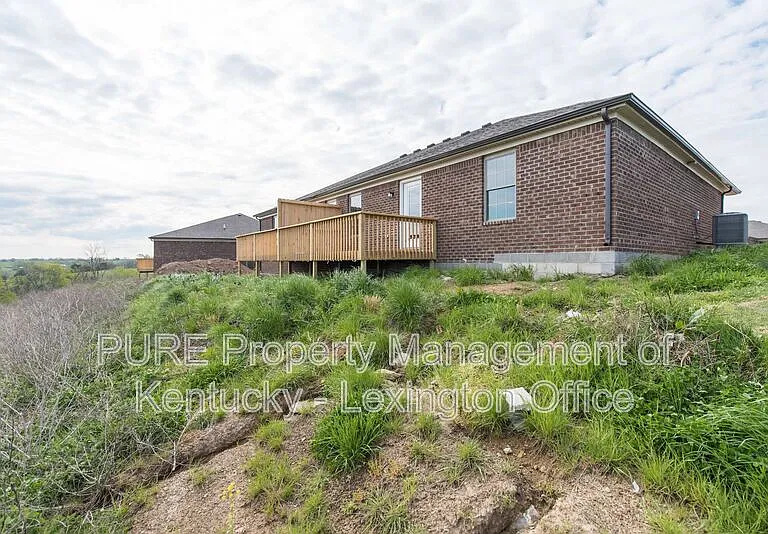 723 Leeward Ct — Photo 24