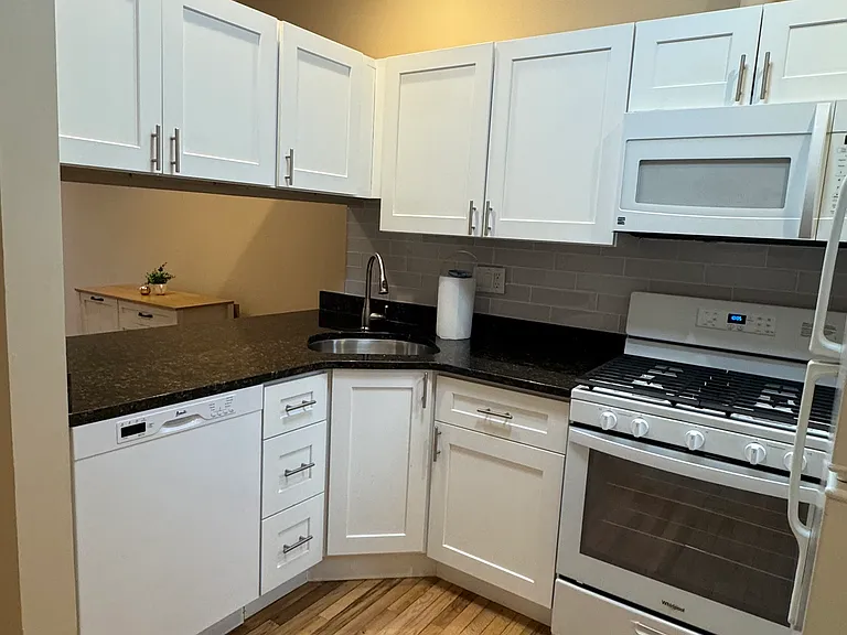 2109 Brandywine St #1 — Photo 4