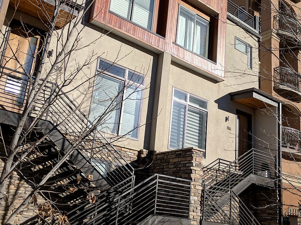 1116 Cherokee St Front Door