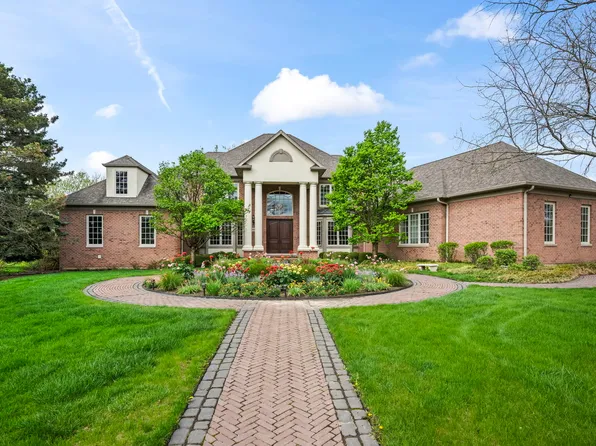 502 Forest View Ave, Elk Grove Village, IL 60007