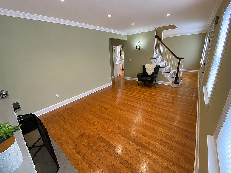 74 Liberty Ave — Photo 6