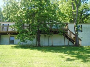 19335 Amelia Earhart Rd, Leavenworth, KS 66048