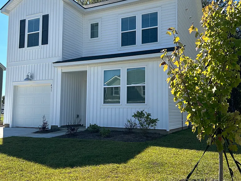 431 Falling Leaf Loop — Photo 3