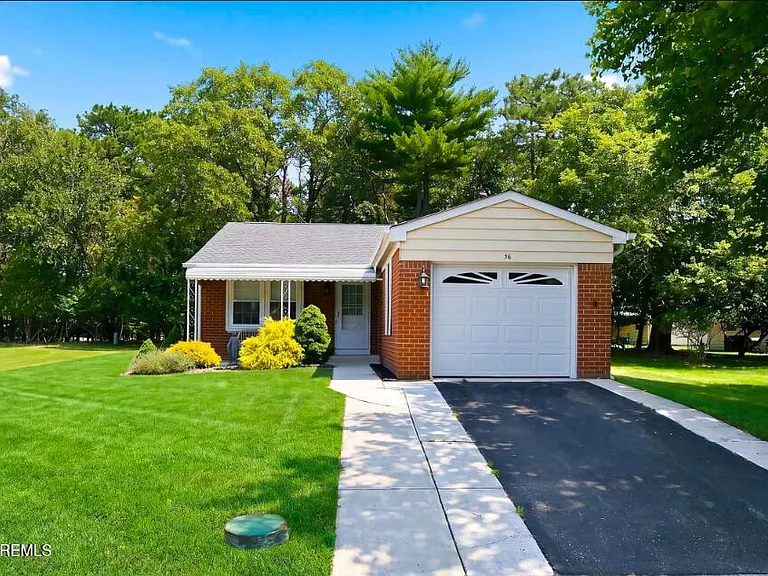 54 Constitution Blvd — Photo 1
