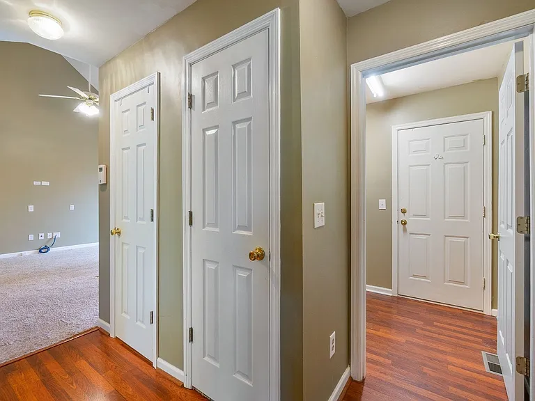 7037 Mooreland Ct — Photo 24