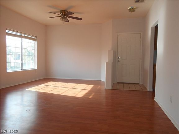 3rd image of 5112 Jordan Frey St Unit 202