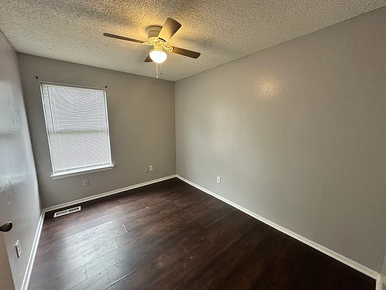 3628 Peregrine Dr — Photo 18