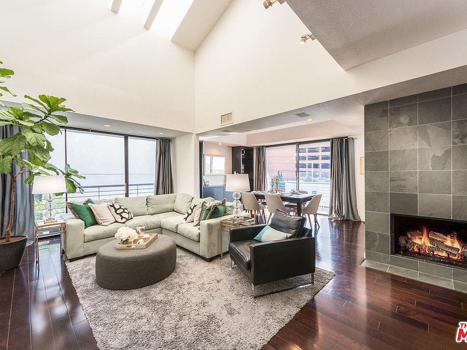 1st image of 1120 Granville Ave APT 301