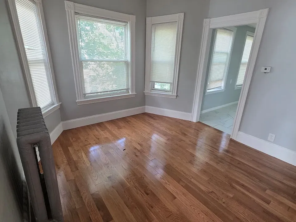 210-212 Whitman Ave